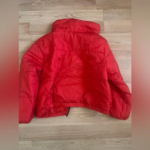 LIKE NEW puffer jacket - Picture 15 of 16